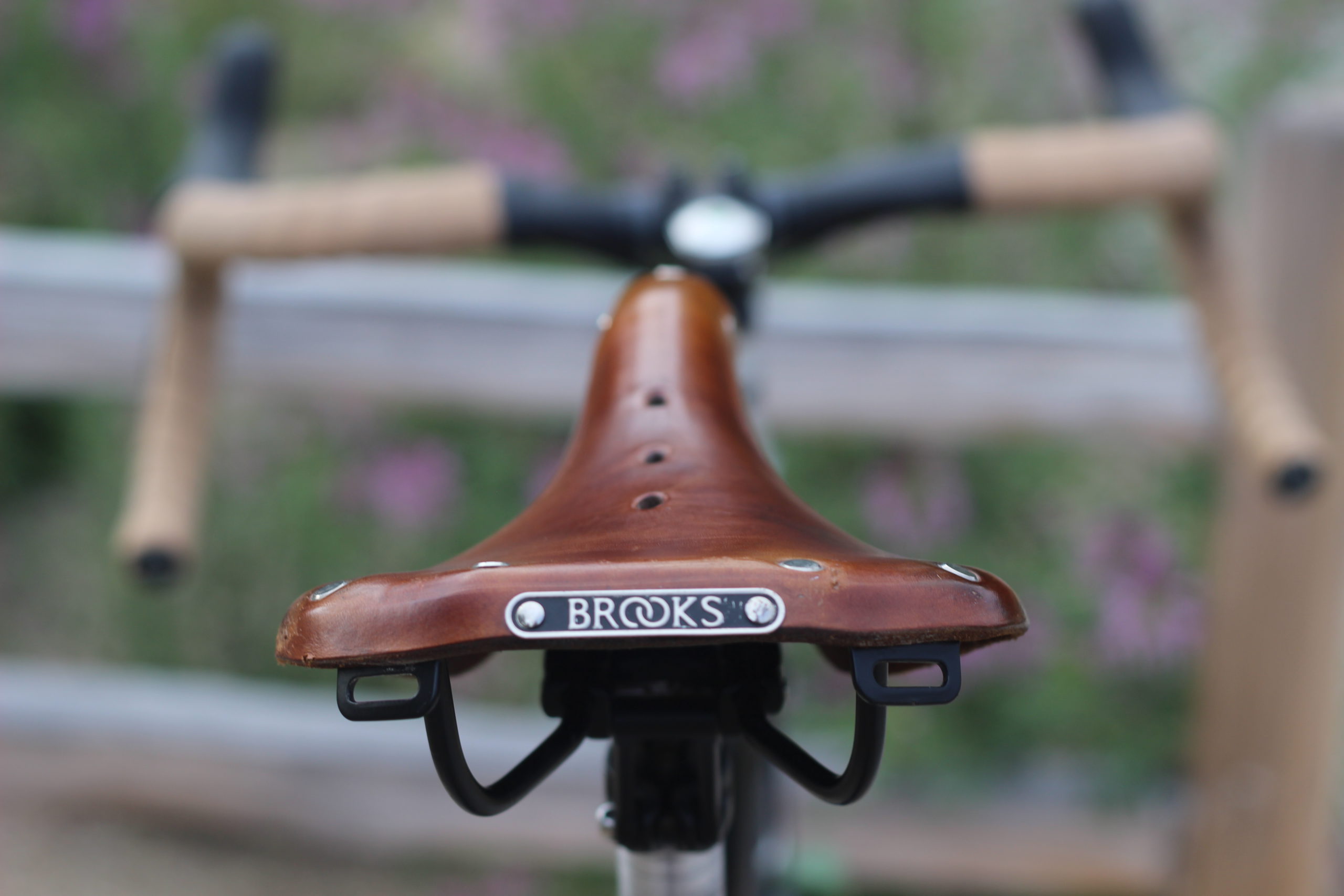 Read more about the article REVIEW: The Brooks B17 doesn’t need a review in 2020, but I wrote one anyway